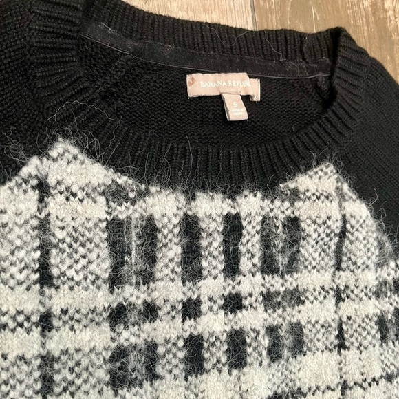 Banana Republic Womens Sz S White/Black Plaid Front Crew Sweater Alpaca Wool - Picture 3 of 8